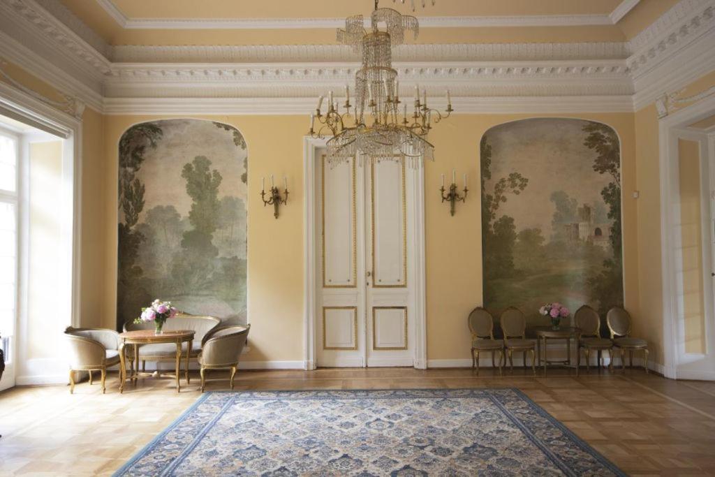 Hotel Butikowy Palac Jablonna Esterno foto